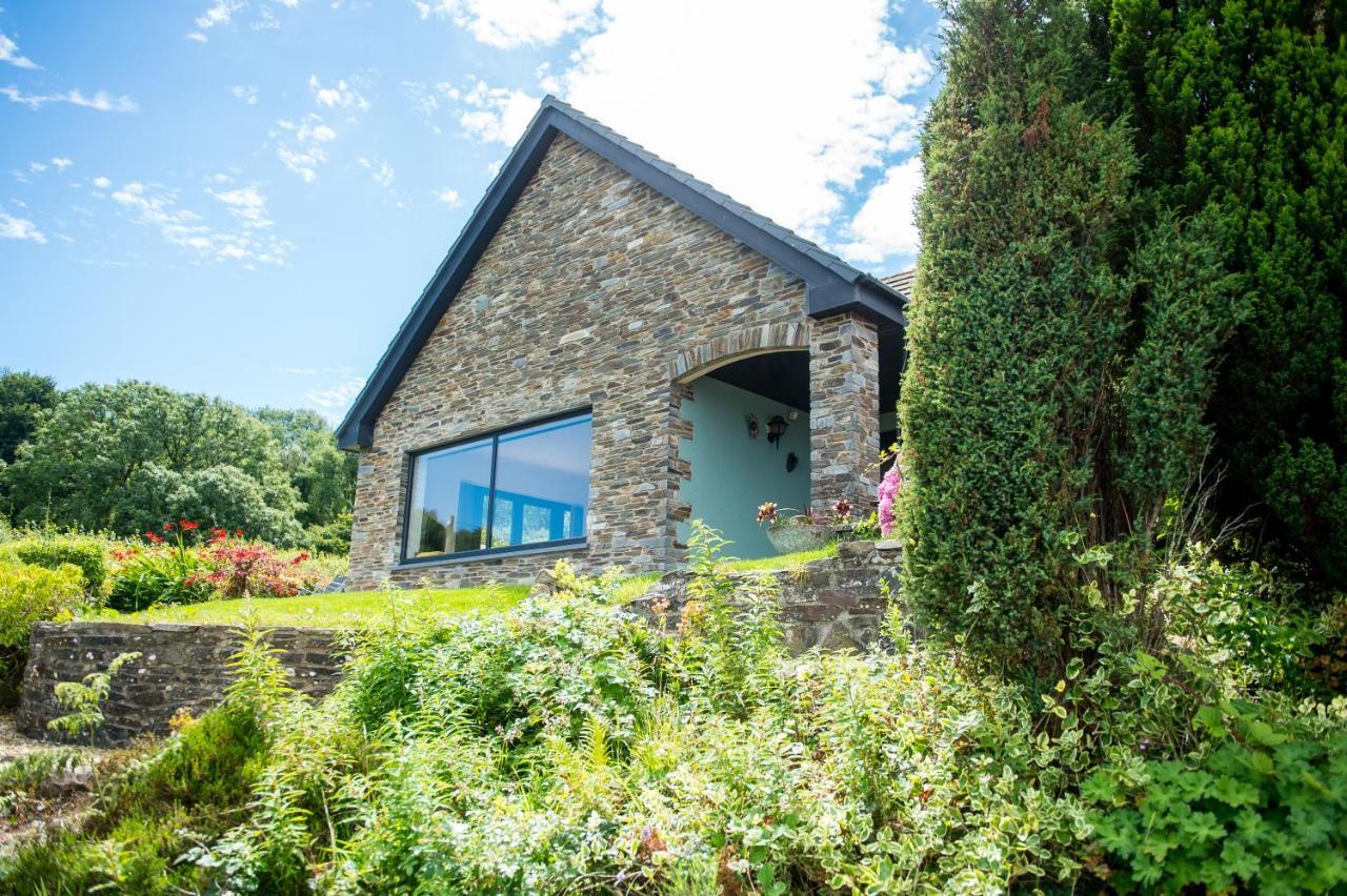York Lodge- Spacious 3 Bed Bungalow With Wonderful Estuary Views Laugharne Exterior foto